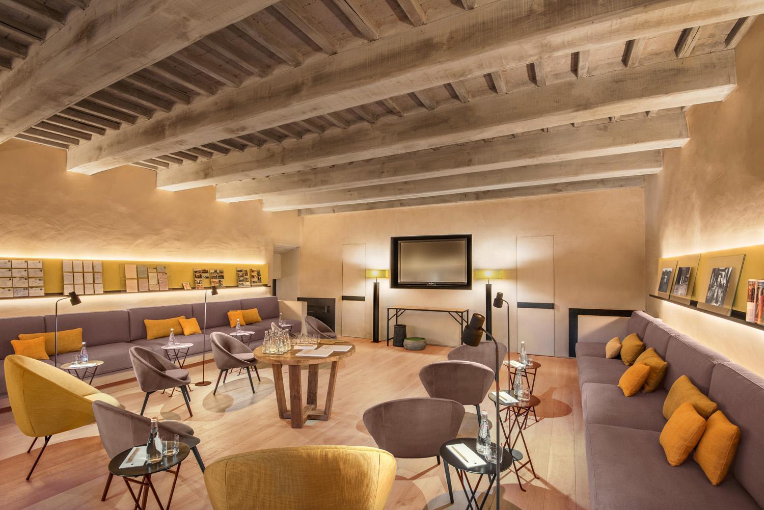 Badia Di Pomaio Hotel อาเรซโซ ภายนอก รูปภาพ